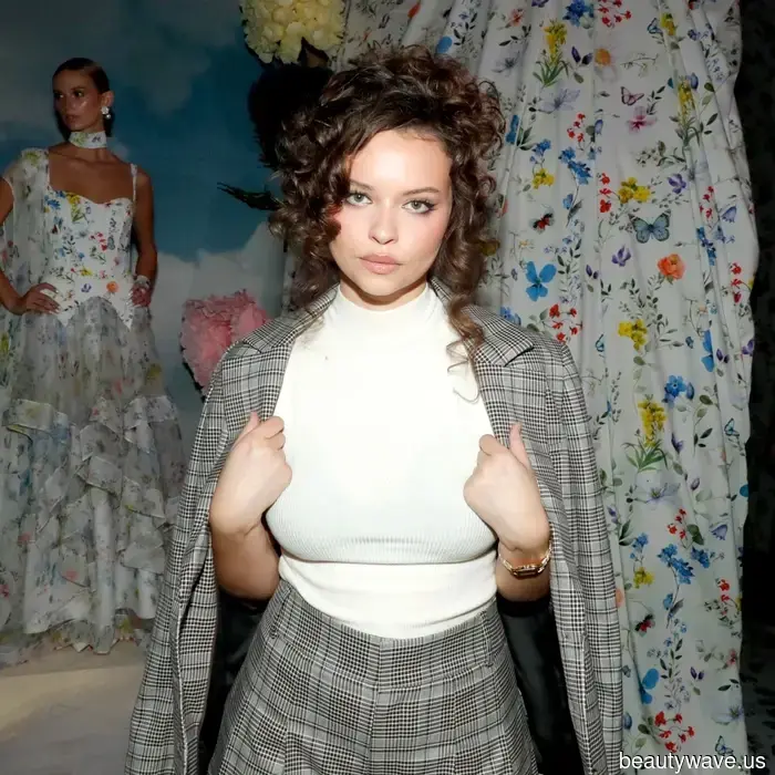 I Keep Considering Curly Bangs—Here Are 16 Styles I've Sent to My Hairstylist.