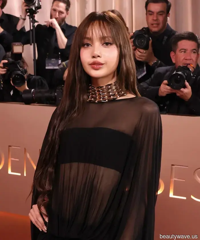 The Golden Globes Revived Red Carpet Glamour: 32 Celebrity Looks That Define Elegance