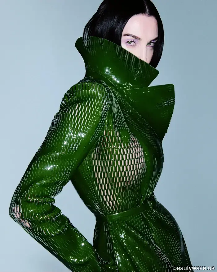 Mature Models Have Returned to the Runways—Here's the Reason