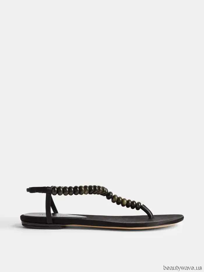 9 Sandalias de lujo que la gente de moda está usando para elevar sus atuendos de verano