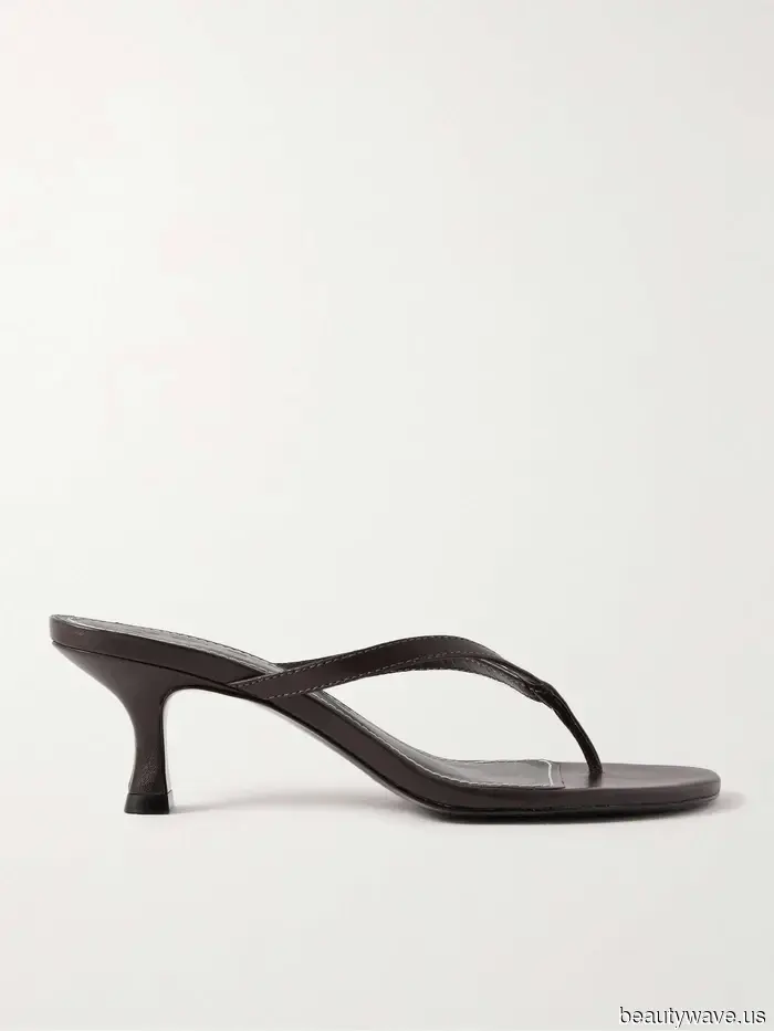 How to Identify an Elegant It Girl in Autumn 2026—These Classic Jeans and This Fashionable Shoe