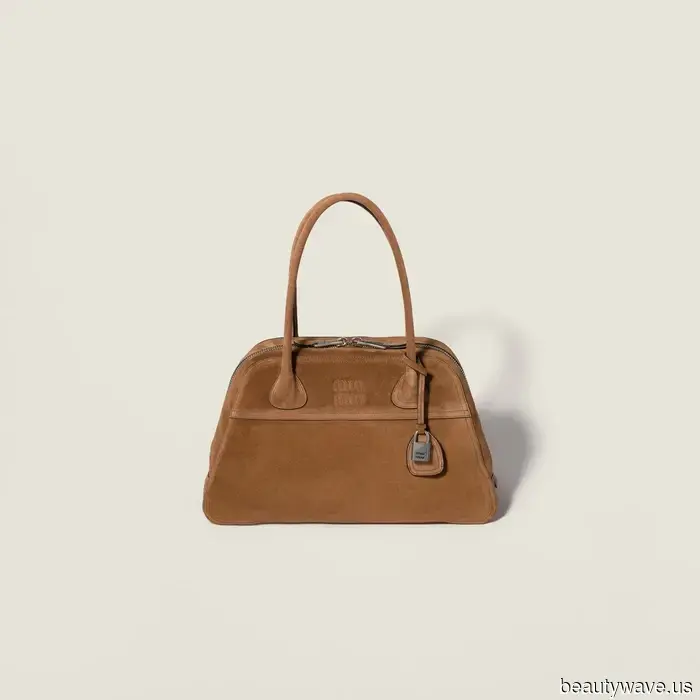 As a Shopping Director, I often discuss bags—here are the stunning styles that capture my attention.