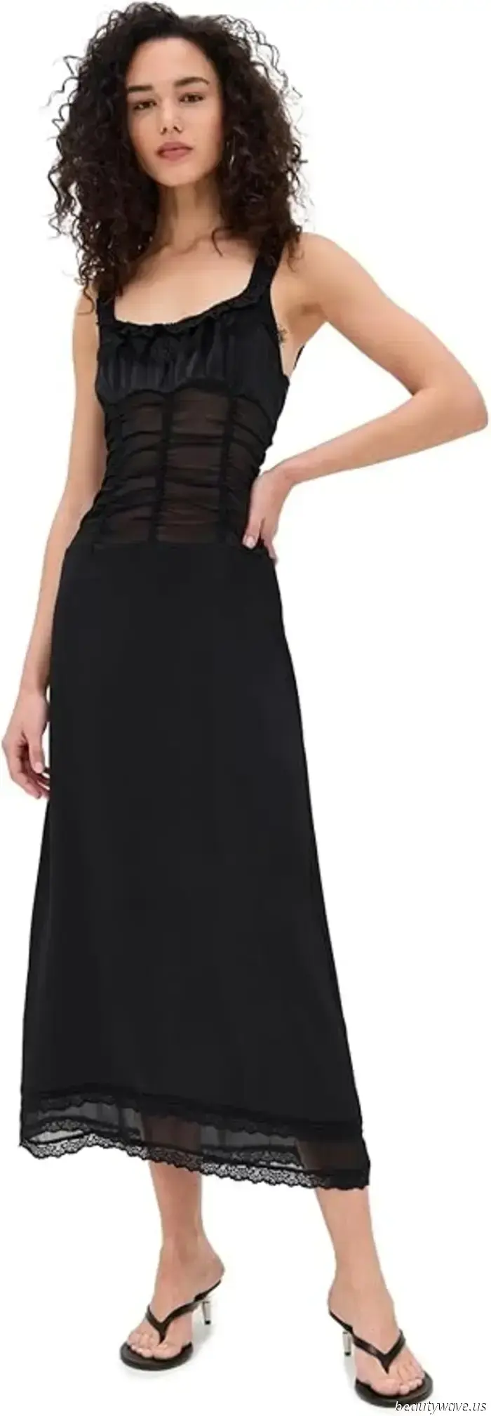 Attualmente sto facendo shopping in diretta per la vendita di Amazon Prime Day—non riesco a smettere di pensare a queste fantastiche offerte di moda