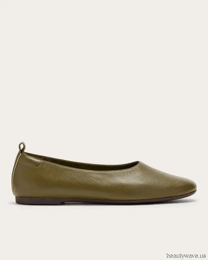 I visited Madrid and observed a particular shoe trend on every corner.