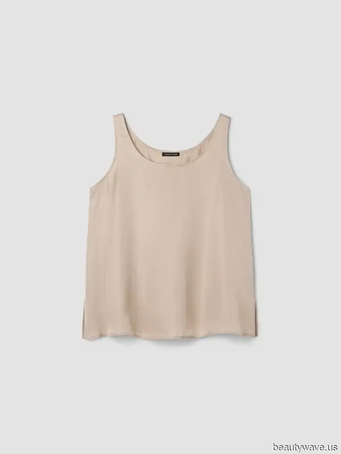 Since the It Girls declared that the '90s are making a comeback, I've been shopping from this stylish throwback brand.