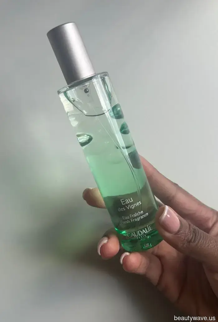 Solo quiero oler como una cara mujer francesa&mdash;Este perfume asequible es el secreto
