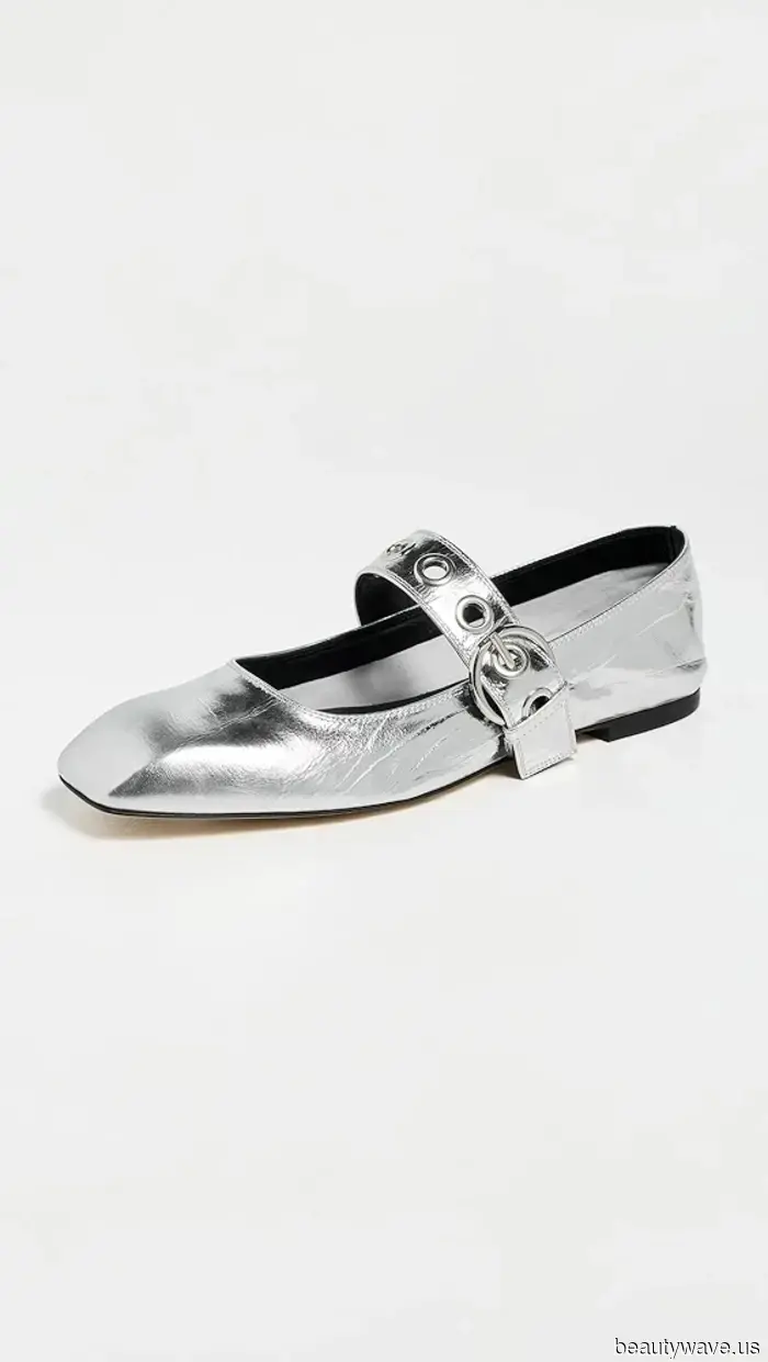 If you purchase just one pair of shoes before September, let it be this stylish flat.
