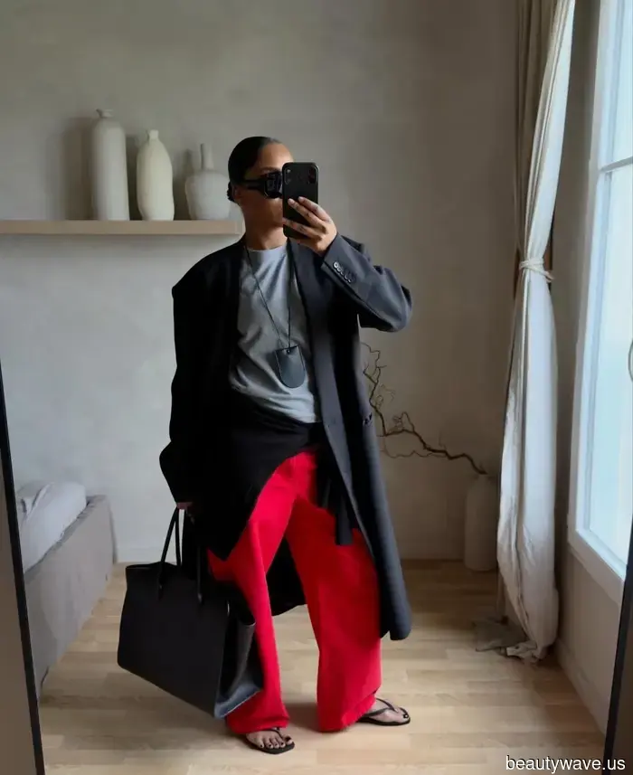 Minimalists and Maximalists Unite: This Vibrant Color Trend is the Chicest Way to Refresh Your Jeans in 2026.