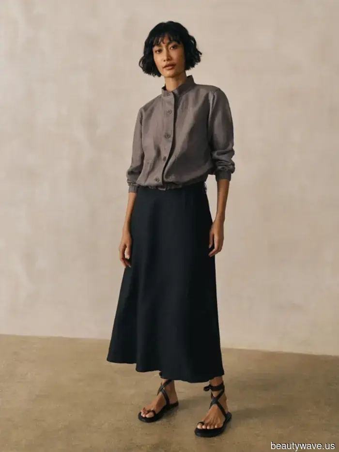Since the It Girls declared that the '90s are making a comeback, I've been shopping from this stylish throwback brand.