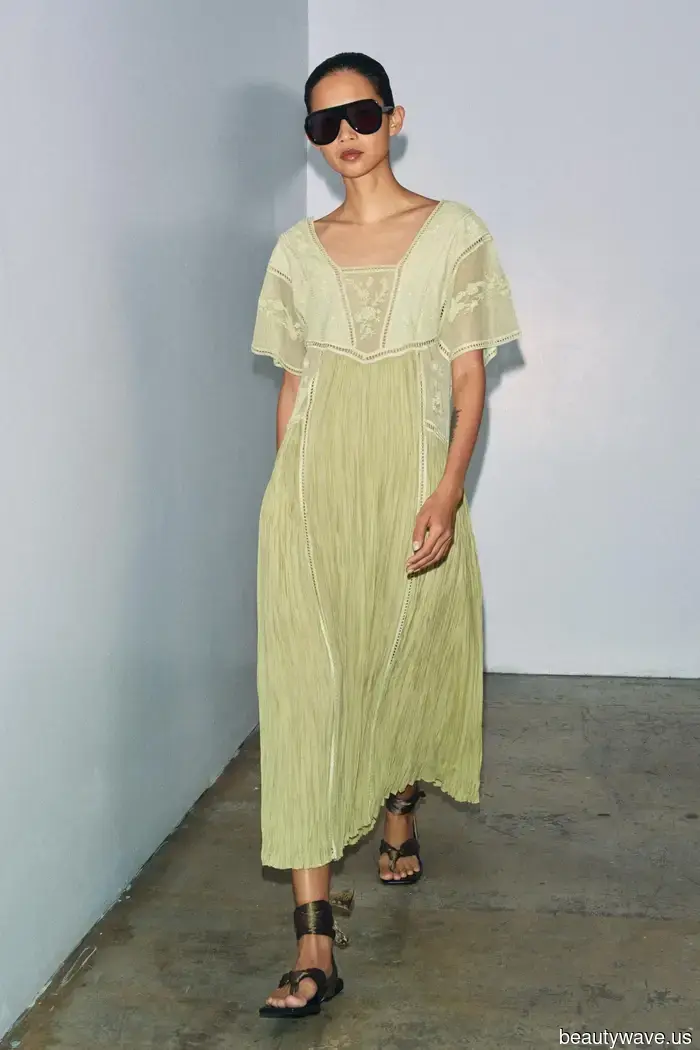 Not a Babydoll—This is the ‘90s Dress Trend That Fashion Enthusiasts Will *Genuinely* Embrace All Summer Long.