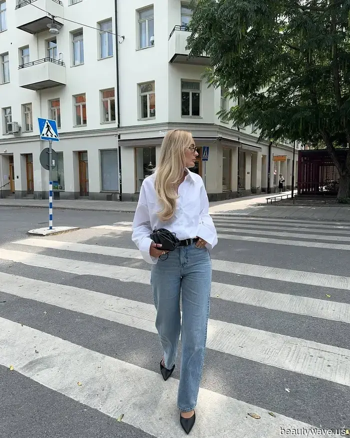 This timeless shoe is the Parisian's hidden trick for styling jeans with a polished look in the fall.