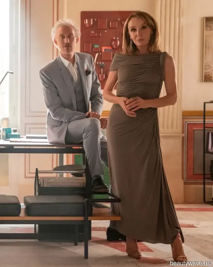 Jeder weiß, dass Sylvie die bestgekleidete Figur in Emily in Paris ist&mdash;ich habe ihre schicksten Looks aufgespürt.