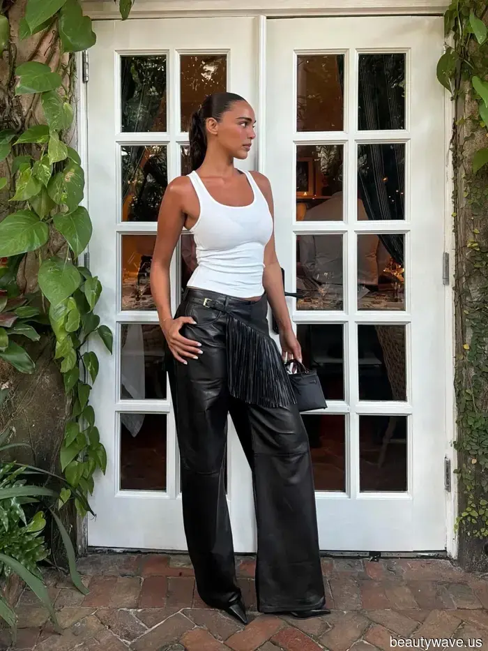 This basic summer piece elevates the appearance of any outfit, making it look significantly more expensive.