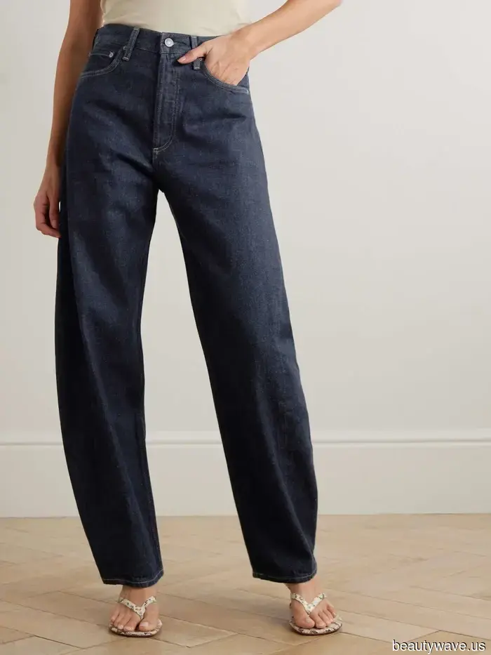 5 Stylish Ways to Style Autumn's Favorite Jeans and Loafers Combination