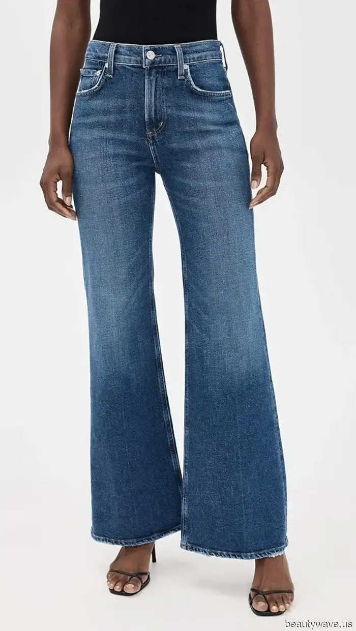 Put aside the Baggy and Barrel-Leg Jeans: This is the It Girl–Approved, Outdated Denim Trend to Try This Fall.