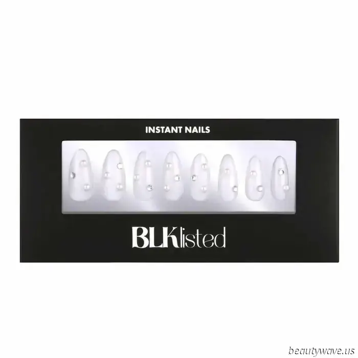 Bereitet euch vor — dieser überraschend schicke Herbst‑Nageltrend kommt auf unsere minimalistischen Maniküren zu.