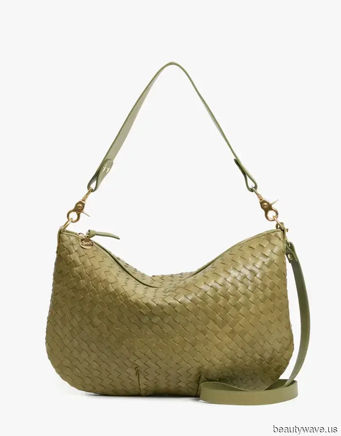 Skip the "Forget It" bags this fall—check out these 5 alternative bag trends that we believe are far more stylish.
