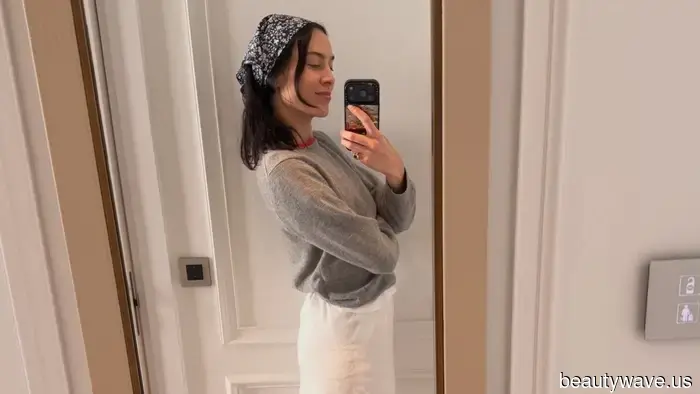 If you want your midi skirt ensemble to have a French vibe—skip the flip-flops and flats and opt for this shoe trend instead.