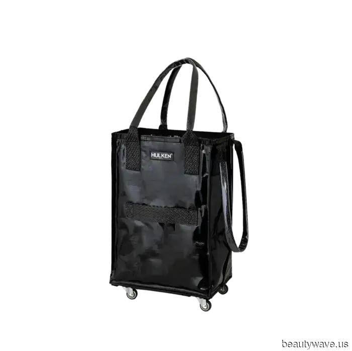 Cosa c'è nella lista dei desideri di una mamma di 33 anni e editor di moda per le vacanze di quest'anno