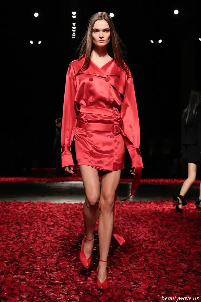 This is the "Outdated" Heel Trend to Choose Over Basic Pumps for Trendier Looks This Fall.