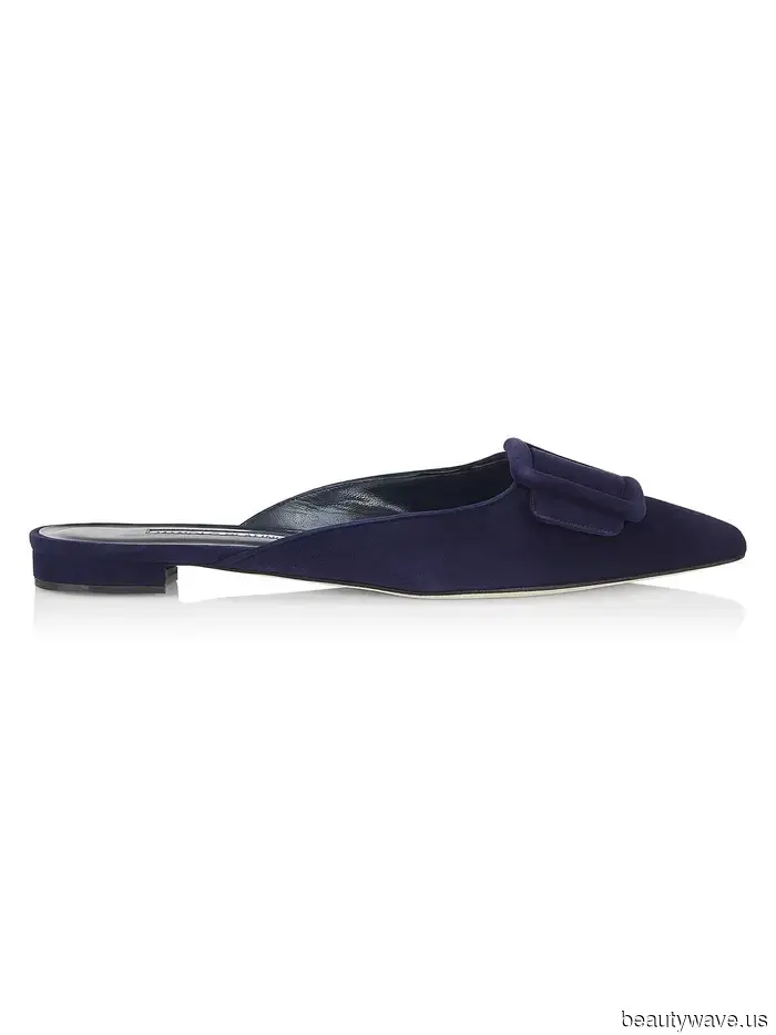 You might disagree, but It Girls believe this attractive shoe trend pairs better with jeans compared to mesh flats.