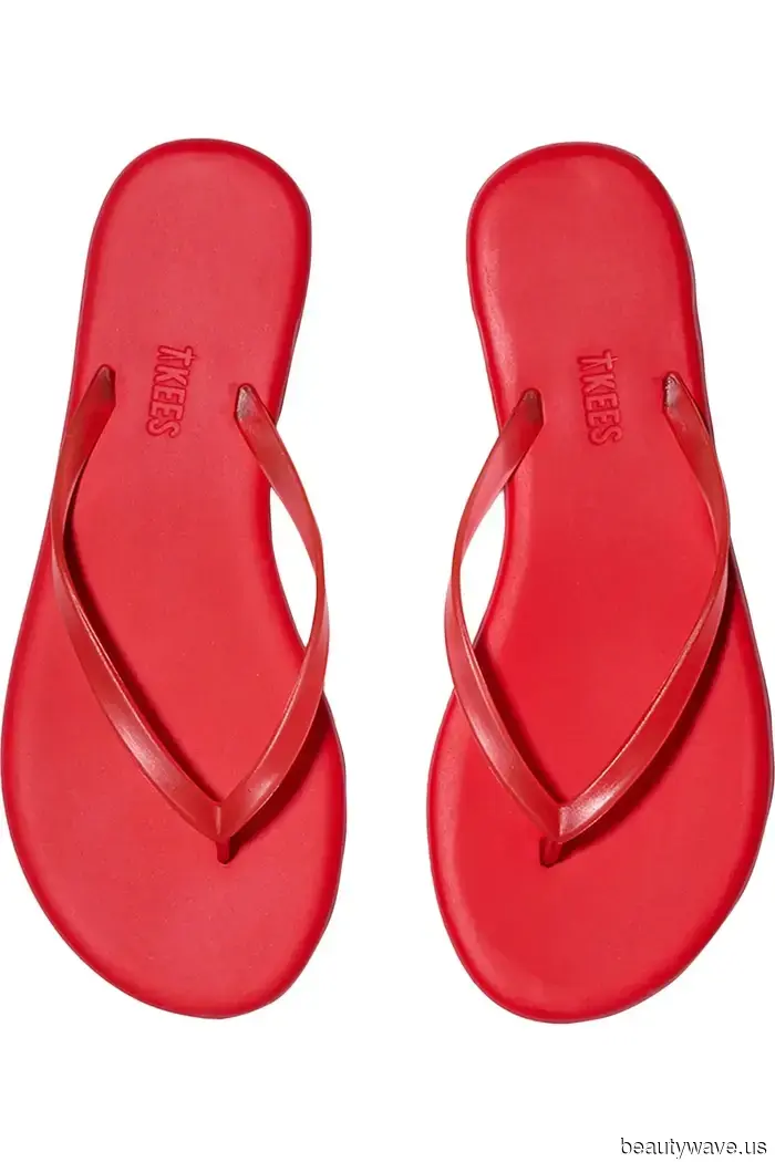 I'm a Shopping Director, and I really need you to check out these 32 incredibly stylish items.