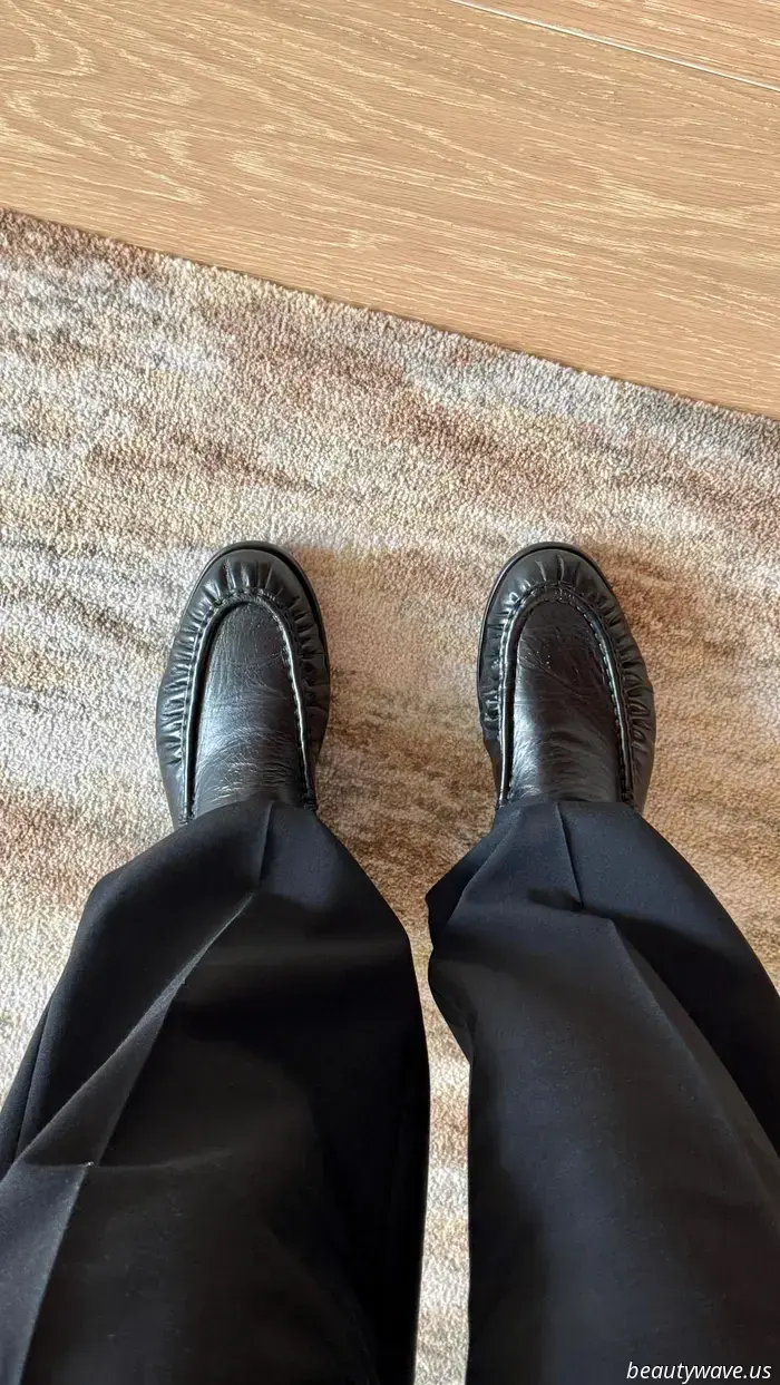 I couldn't help but observe that the trendiest dressers in L.A. consistently pair this shoe style with black trousers.