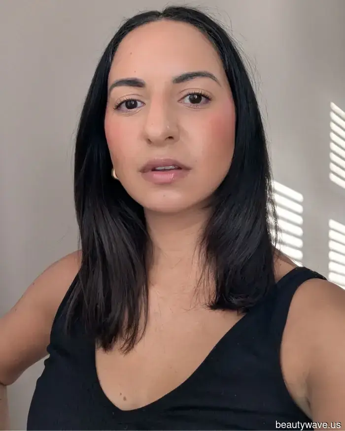 Es gibt einen Grund, warum ich bereits auf meiner dritten Tube dieses glow-boosting Kult-Foundations bin.