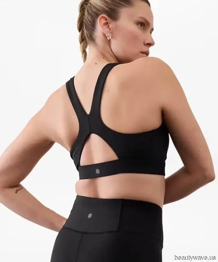 10 White Button-Down Outfit Ideas You'll Want to Wear Again and Again