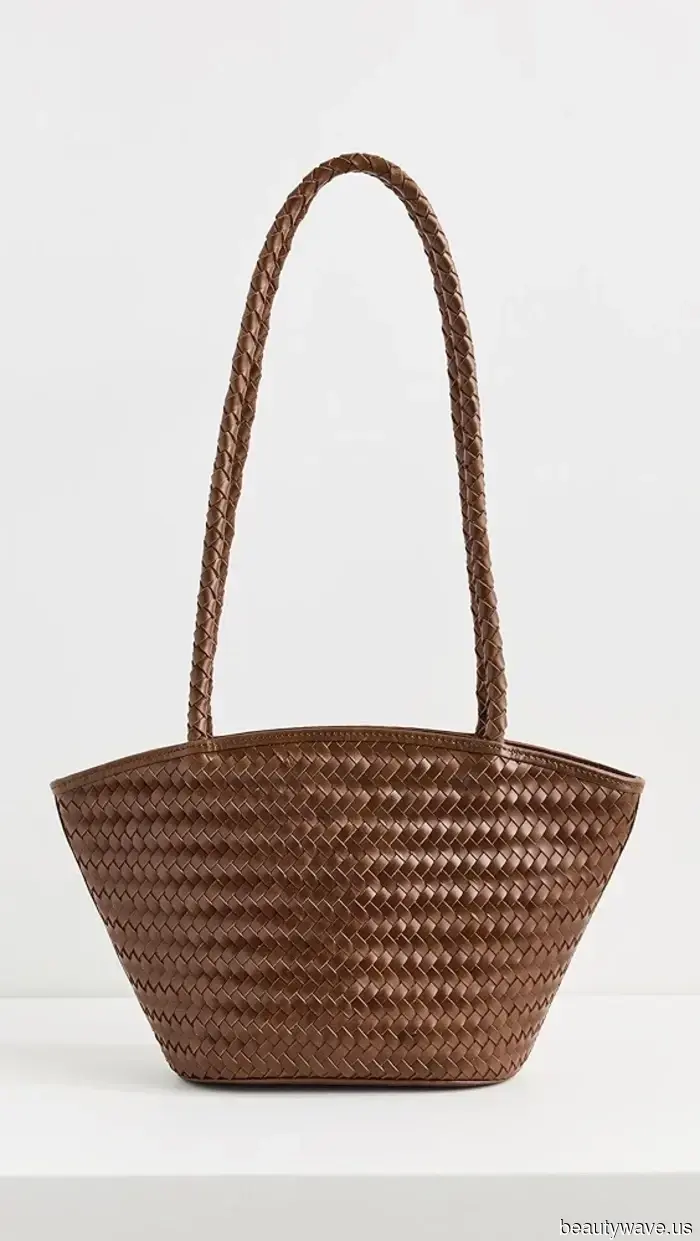 I Keep Noticing These 6 Bag Trends on Every Block in Brooklyn