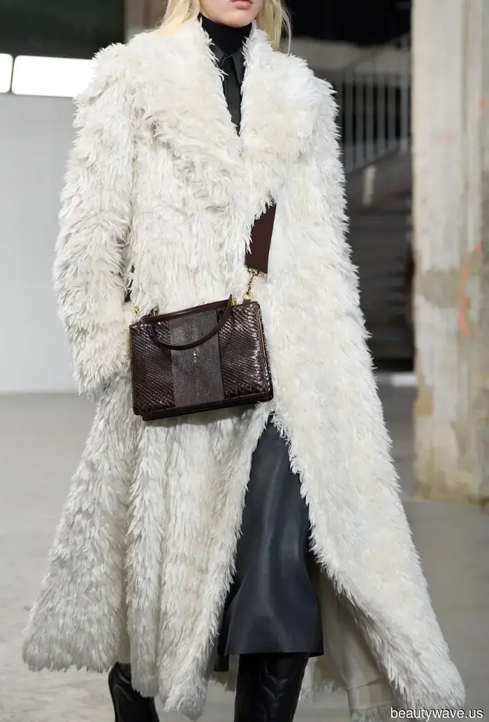 Chic Women in London, New York, and Paris Will Embrace These 8 Coat Trends This Autumn