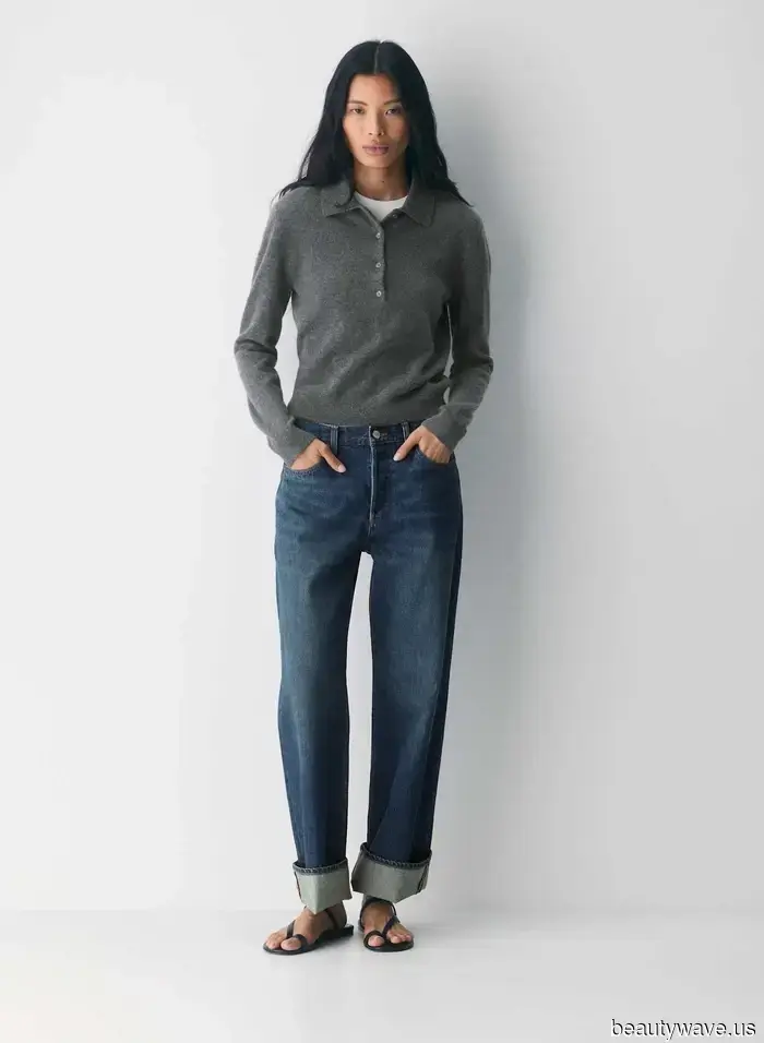 I jeans a gamba larga sono tornati di moda&mdash;Questa è la tendenza delle scarpe classiche con cui sembrano più cool