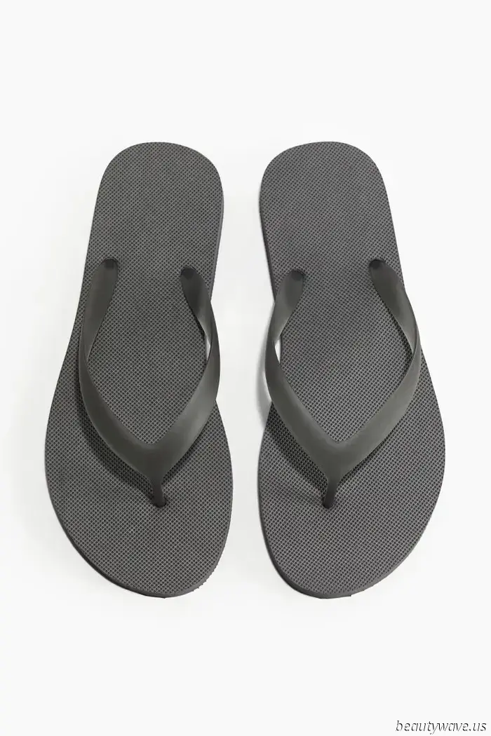 7 Stunning Sandal Trends That Fashion Enthusiasts Will Embrace in 2025