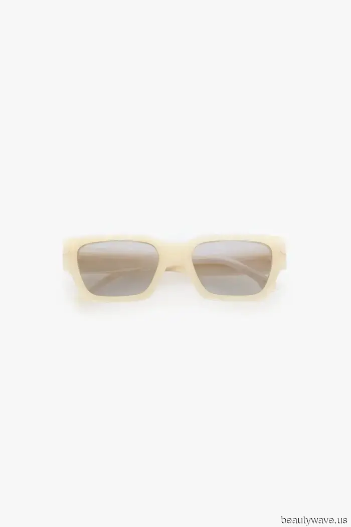 If you're curious about what your most stylish friend is donning this summer, check out these 5 outfit suggestions.