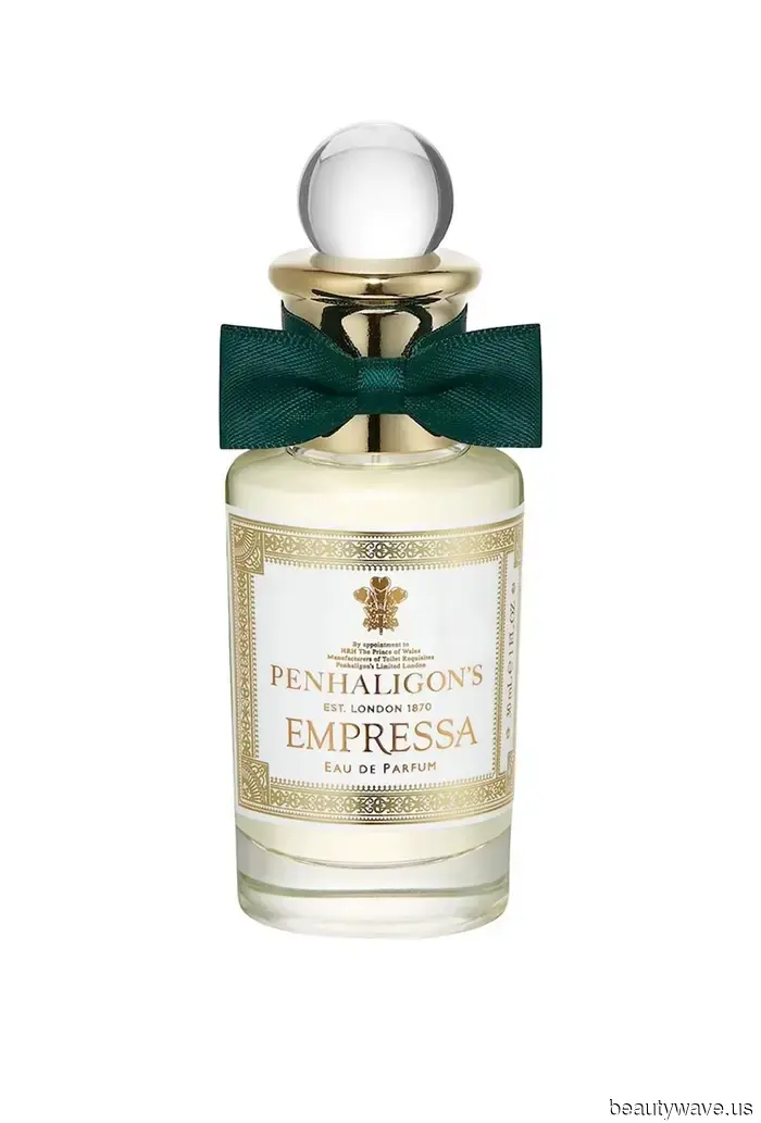 The Opera Aesthetic is Set for 2026—20 Beauty Essentials That Reflect Light-Filled Stages and Plush Velvet Seats.