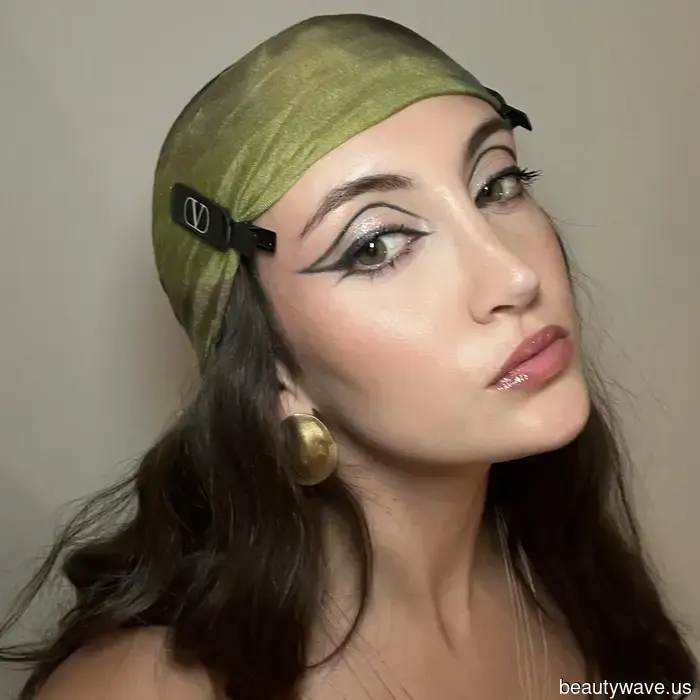 Si uno de estos 11 rubores en polvo está en tu bolsa de maquillaje, los editores de belleza sabrán que tienes buen gusto.