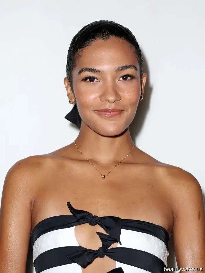 Olivia Dean's Beauty Styles Capture the Essence of Rom-Coms: 9 Instances That Won Our Hearts.