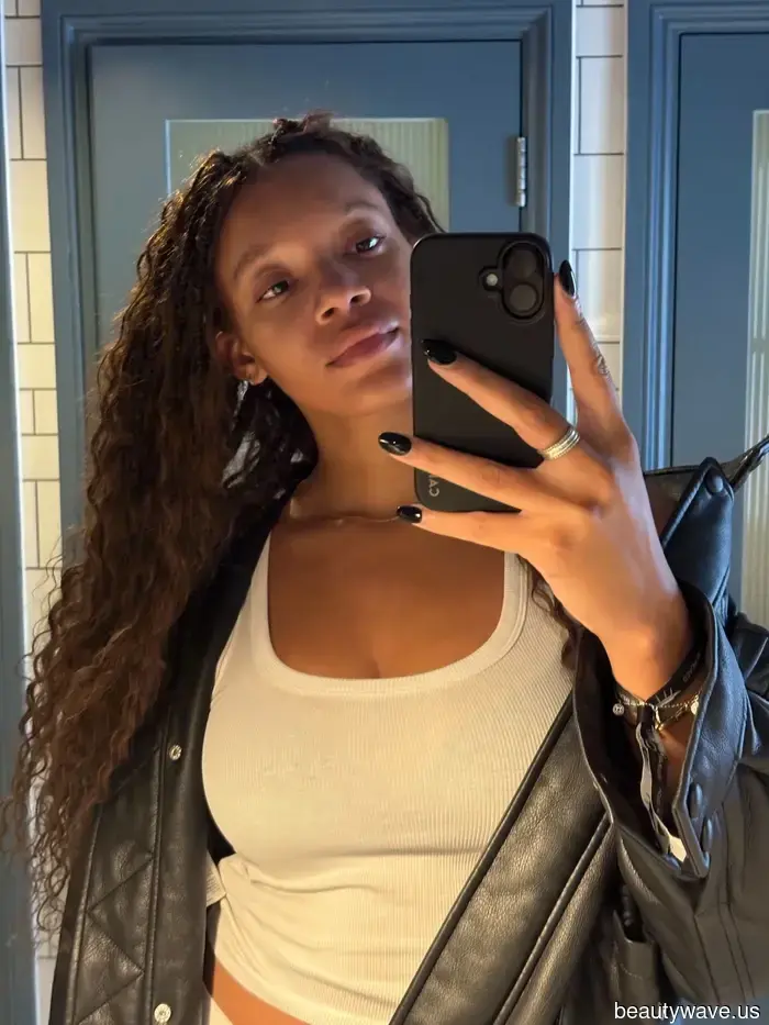 Chic and Opaque—Discover 9 White Tank Tops That Deserve a Spot in Your Closet