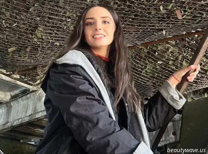 Songs for heroes: singer Day performed on the front line in front of the participants of her