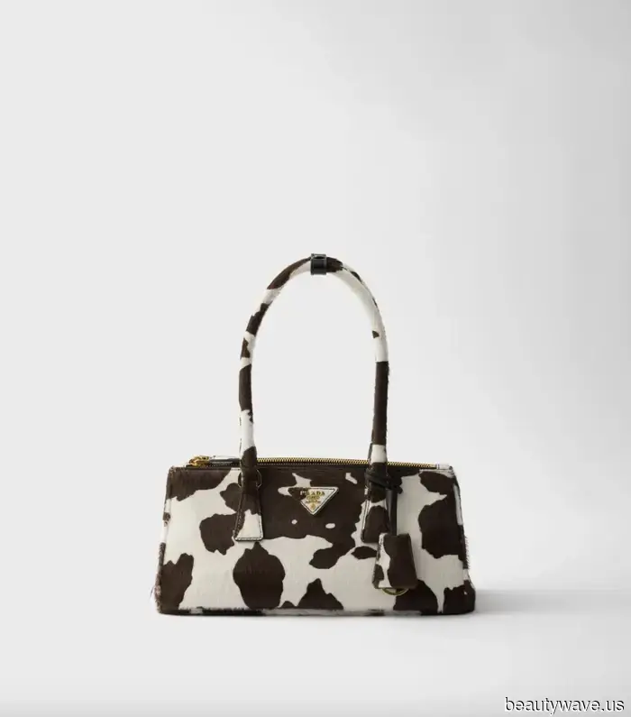 All the trendiest people I follow have just invested in this new autumn denim style.