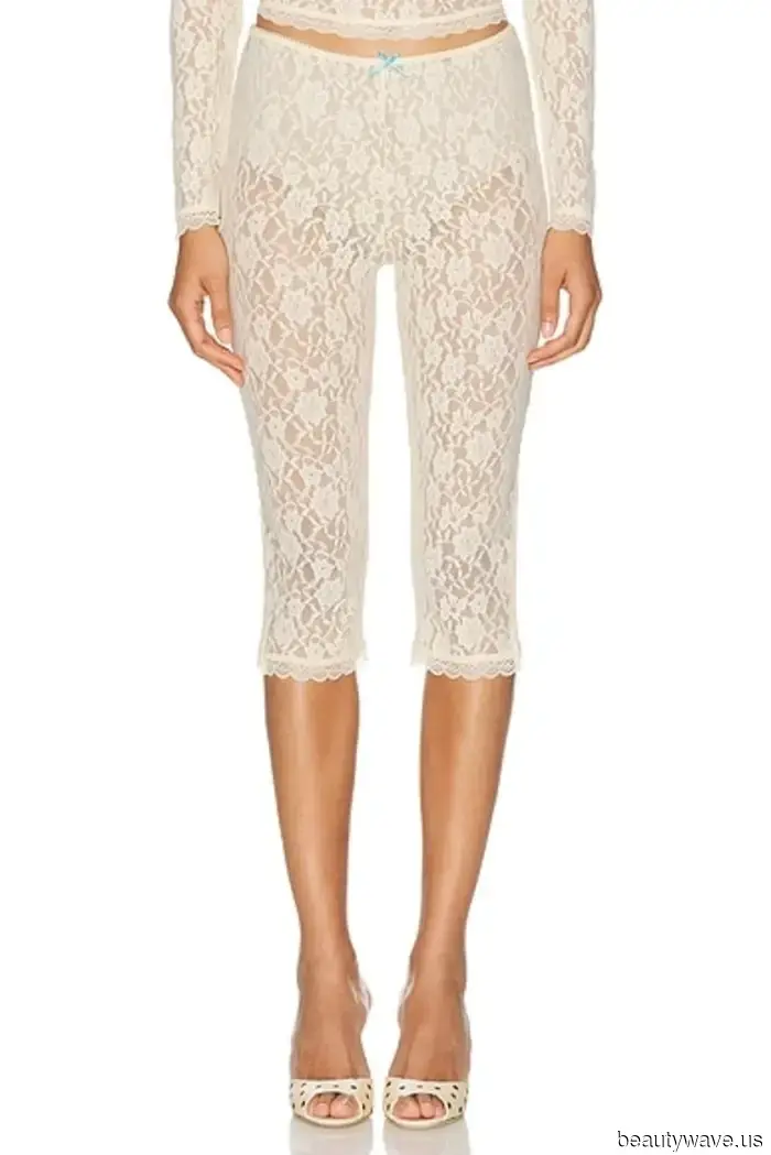 Black Capri Pants Are Dull—Chic Women Are Opting for These 7 Capri Legging Trends Instead