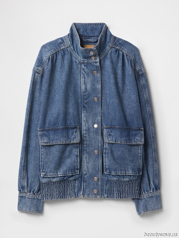 A Fashionista from New York Visits Gap—23 Items They'd Choose for Summer.