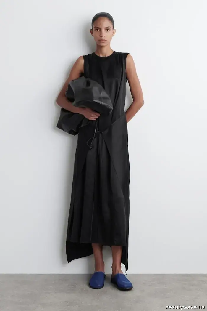 Forget flip-flops — this new trend in comfortable shoes could also be the most stylish of 2025.