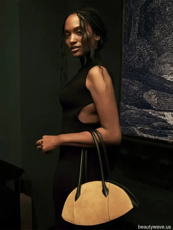 I Desire to Fragrance Myself Like a Calming Monet Artwork—This Light Scent Is Essential, and It's Gaining Much More Attention in 2026.