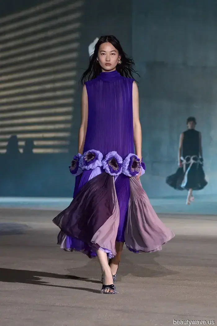Cinematic! Jonathan Anderson Transforms the Hollywood Narrative for Dior Cruise 2027.
