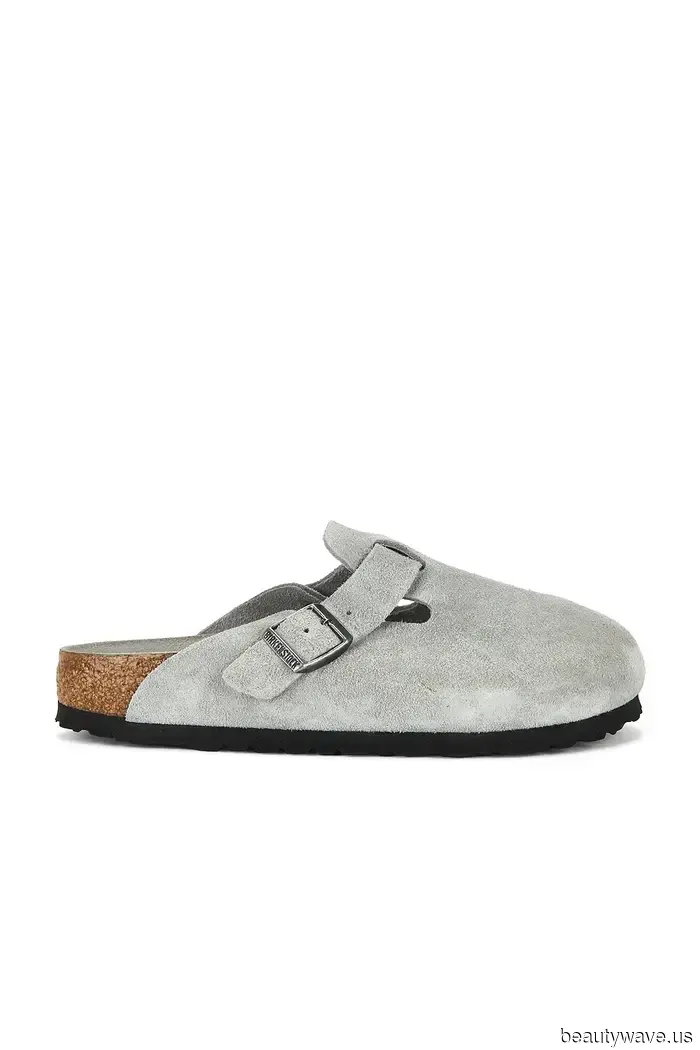 To Avoid a Dated Look While Wearing Birkenstocks, Match This Specific Style With This Pant Trend.