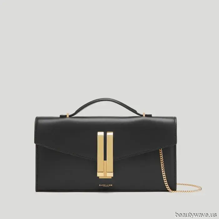 Plötzlich tragen stylische Menschen überall die Sommer-It-Bag, die mit Designer-Käufen konkurriert.