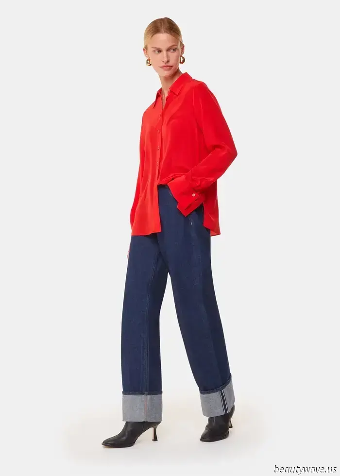 Más estiloso que una camisa blanca abotonada: este color de camisa específico es la clave para lucir chic este otoño