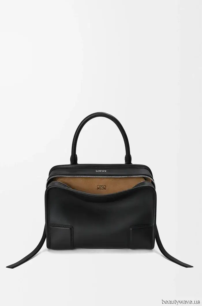 The First Spring It Bag Has Officially Arrived—And Every Fashionable Person Already Has One.