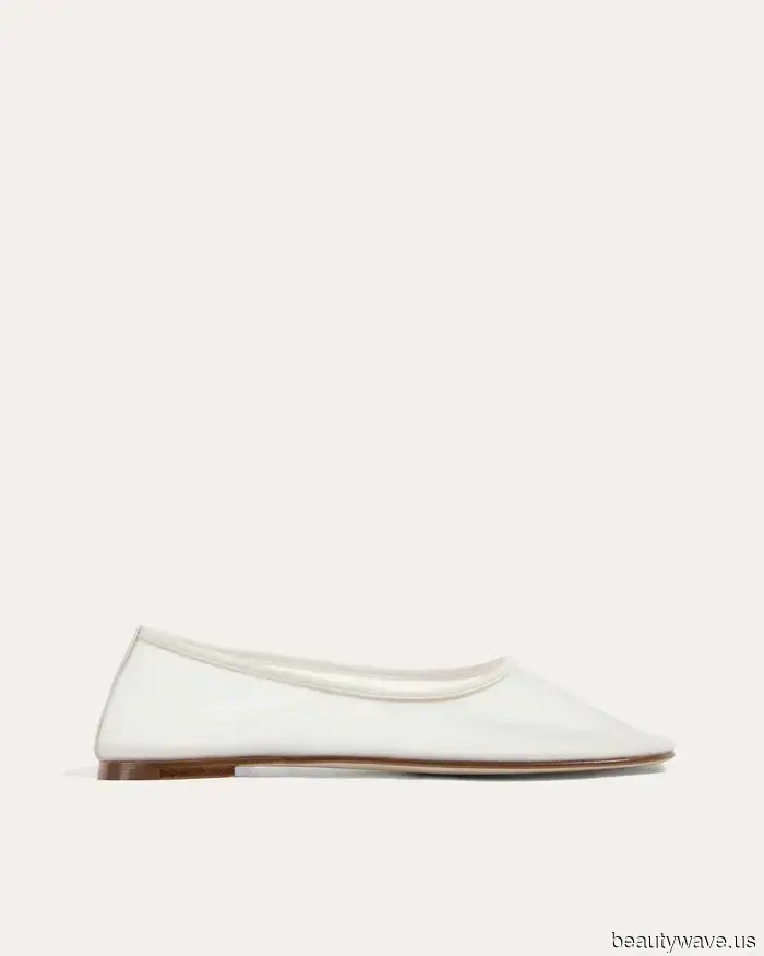 Blue jeans will always be timeless, but these five shoe colors can make them feel more updated.